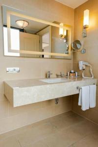 Windsor & Convention Center Istanbul - 19