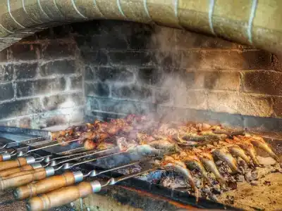 Kirch & Restaurant - 95