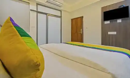 Treebo Trip Deluxe Inn Pondibazar - 6