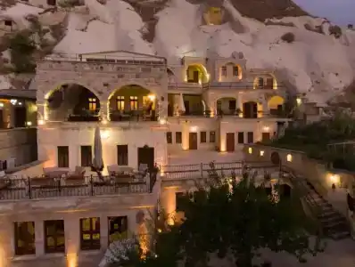 Helen Cave Suites - 0