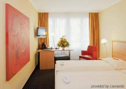 Züri by Fassbind - 24