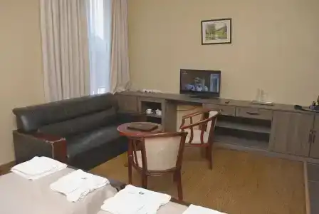 Eleon Borjomi - 7