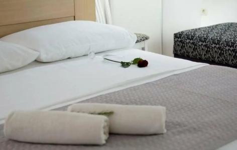 and Rooms Degra - 8