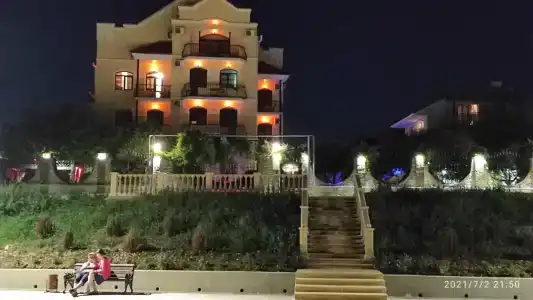 Приморский дворик - 98