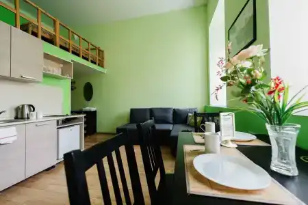 В Центре - 16