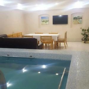 Residence - 9