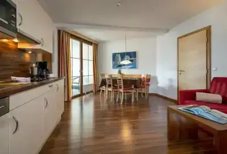 Apart-Aurora Fiss - 9