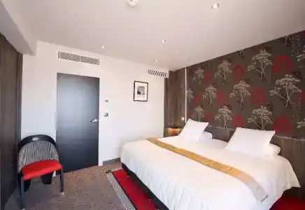 Best Western Premier Le Patio des Artistes Wellness Jacuzzi - 32