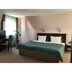 Hi Boutique - 1