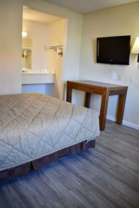Knights Inn - 23