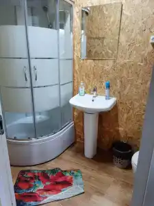 У трёх вышек - 32