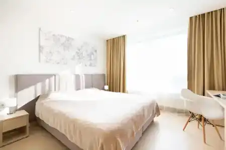Stig Realty Botanica - 2