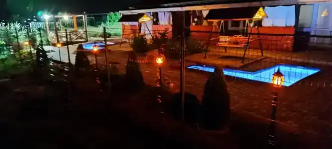 Hiltonn - 18