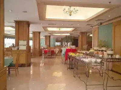 Grand Regency Qingdao - 41