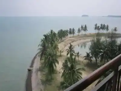 Paradise Lagoon - 3
