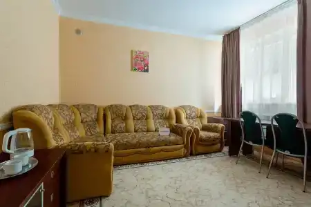 Атмосфера на Толстого - 15