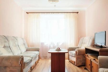 Академическая - 18