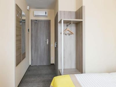 Raziotel Kyiv Yamska - 6