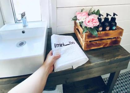 Треугольный стильный дом рядом с сыроварней - 21