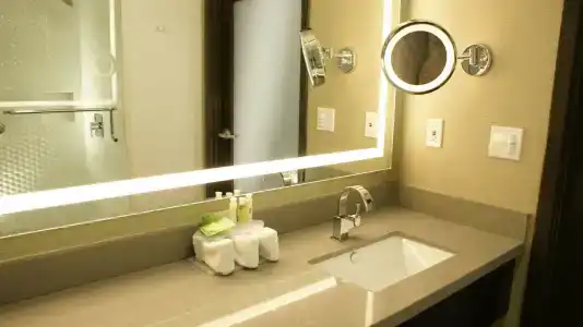 Holiday Inn Express Hollywood Walk Of Fame, An Ihg - 0