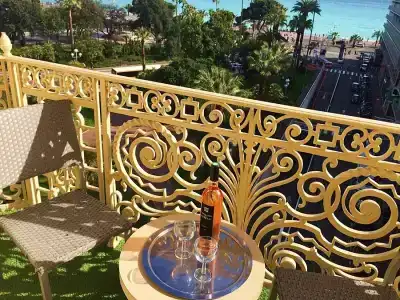 Hôtel Ambassador - 4