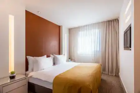 Ramada & Suites by Wyndham Netanya - 3