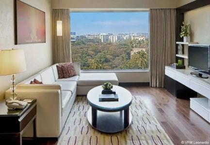 Courtyard by Marriott Mumbai International Airport - 25