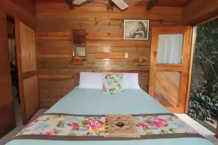 Coconut Grove Beachfront Cottages - 1
