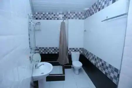 Vazira - 16