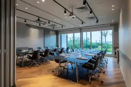 Radisson Blu Istanbul Ottomare - 30