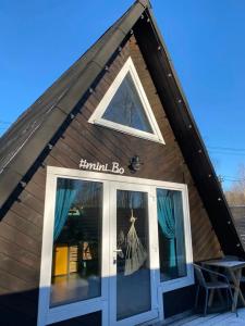 Треугольный стильный дом рядом с сыроварней - 58