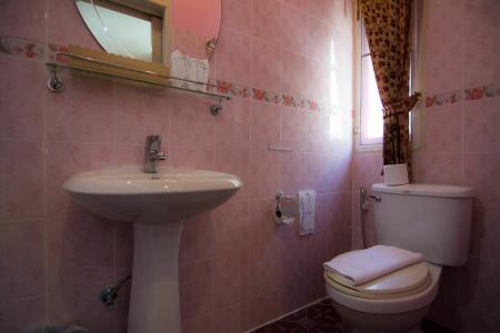 Samsen Sam Place - 90