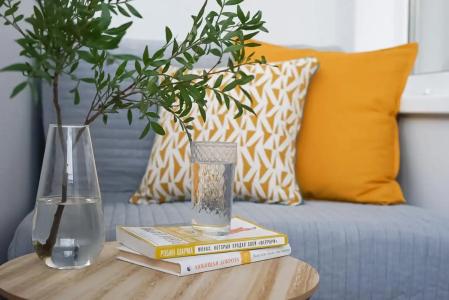 Современная студия Голубая с ванной у озера - 42