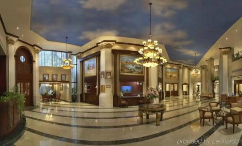Metropolitan Dubai - 8