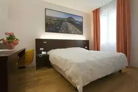 Card International - 34