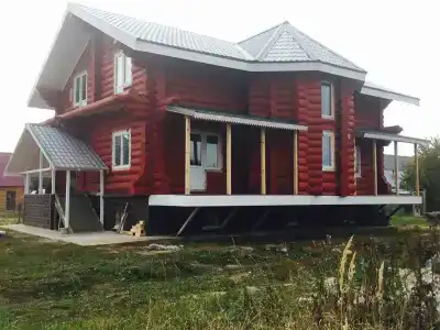 on Vostochnaya 10 - 2