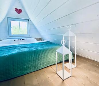 Треугольный стильный дом рядом с сыроварней - 36