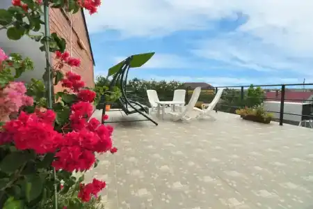Jamaica - 0