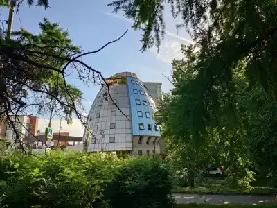 Кремлевский - 19