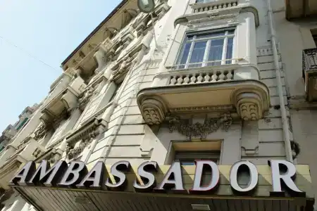 Hôtel Ambassador - 8