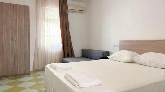 Дельфиния - 77