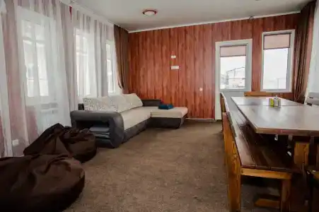 WoodHouse - 8