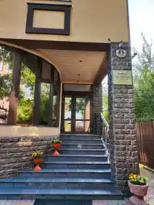 Владимирская - 33