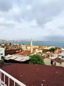 Emine Sultan - 24