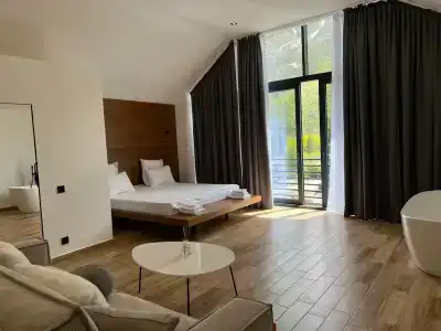 Residence - 7