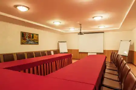 ГТК Театральный - 85