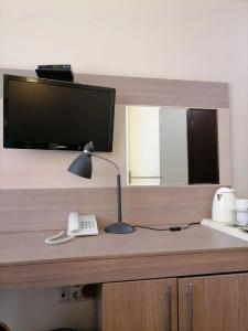 City & Business - 70