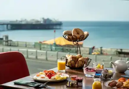 Jurys Inn Brighton Waterfront - 1