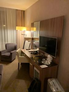 Виктория Олимп отель и бизнес-центр - 17