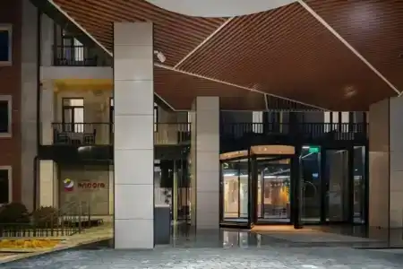 Ramada Encore by Wyndham - 53